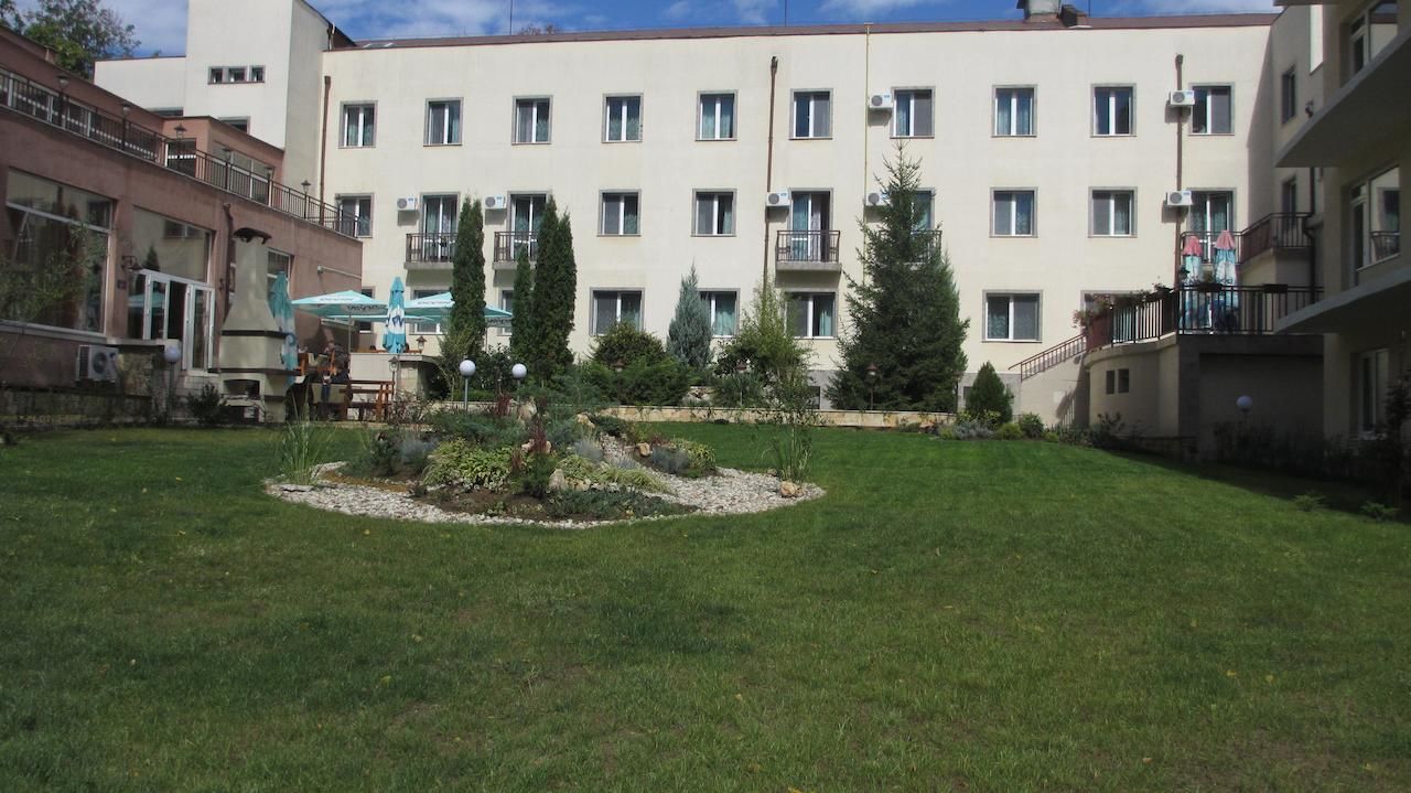 Отель Druzhba Hotel Банкя-23